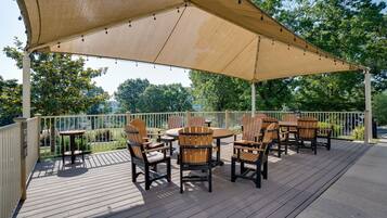 Condo, 1 King Bed with Sofa bed, Hot Tub, Golf View | Balcony