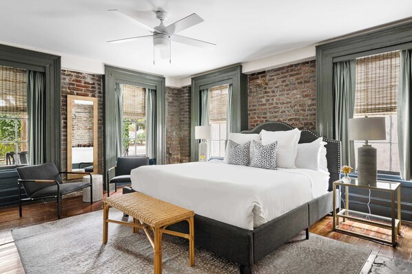 3 chambres, fer et planche à repasser, lit de bébé portatif, Wi-Fi