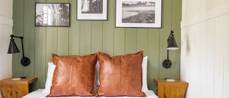 1 bedroom, iron/ironing board, travel cot, WiFi