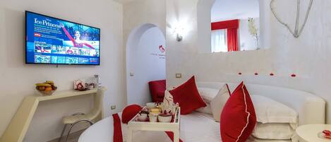 Edredón, camas con efecto memoria, muebles diferentes y insonorización