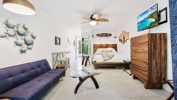 1 habitación, escritorio, tabla de planchar con plancha y wifi gratis