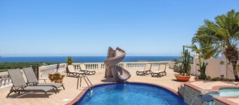 180° Ocean View hacienda - ideal for families & kids.