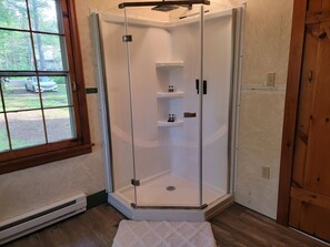 Shower, hair dryer, towels, soap - Gorgeous Sunsets, steps away from Lake Pleasant Golf Course! (Lake Pleasant)