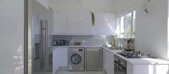 2 Bedroom Apartment with Pool Access