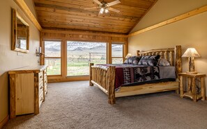 4 bedrooms, iron/ironing board, WiFi, bed sheets - Ptarmigan Ranch- Large family home, on the way to Yellowstone (Cody)