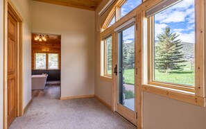 Interior - Ptarmigan Ranch- Large family home, on the way to Yellowstone (Cody)