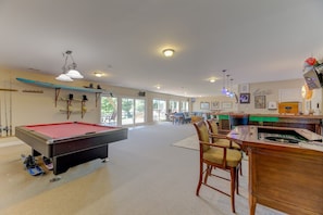 Game room - Endless Summer House | Lake Murray | Chapin | 3BR (Chapin)