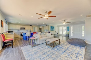 Smart TV, table tennis - Endless Summer House | Lake Murray | Chapin | 3BR (Chapin)