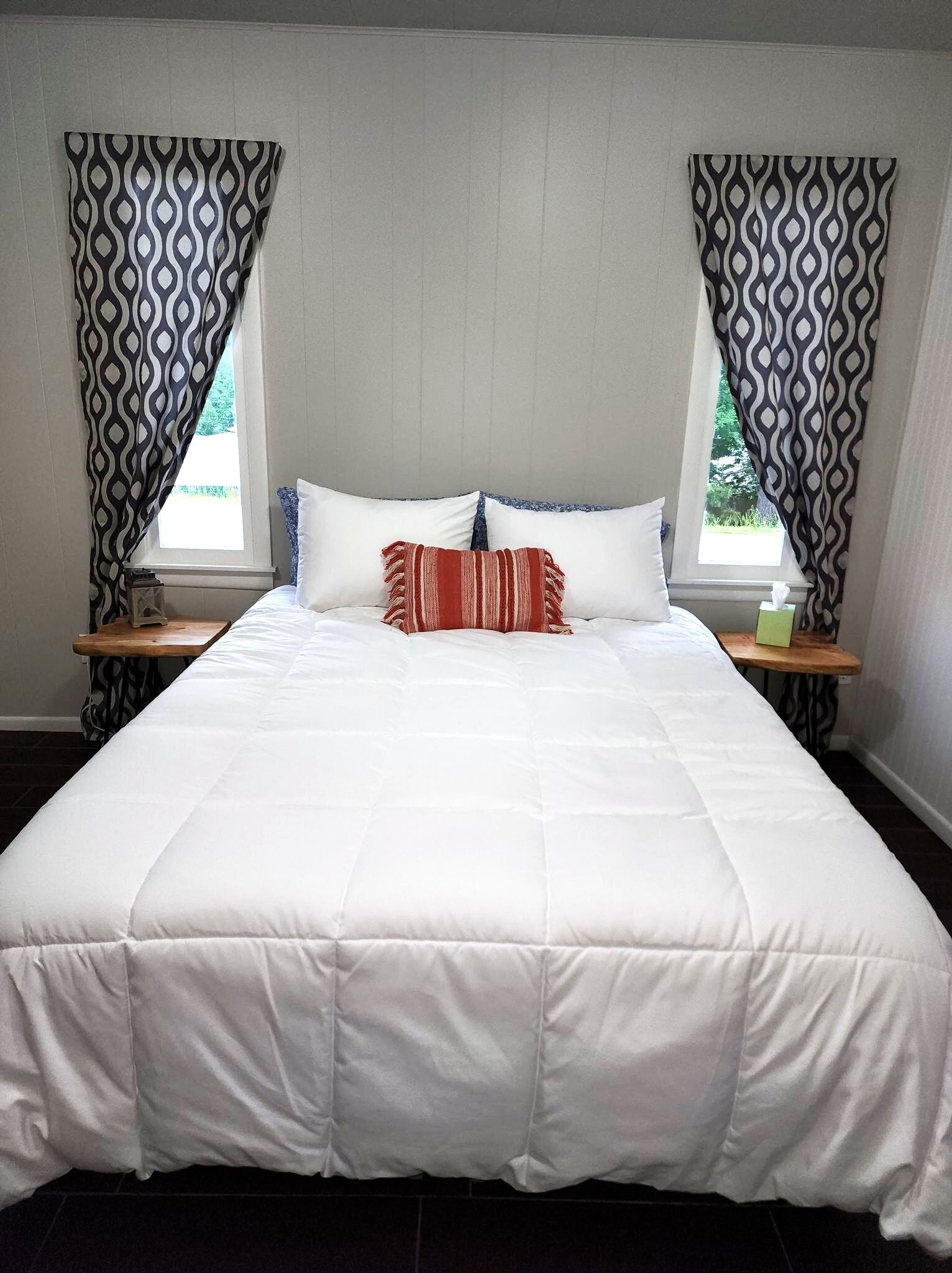 Cozy 1 bedroom near Current River