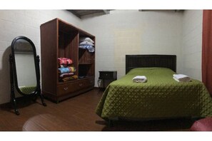 Accès Internet, draps fournis