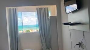 Basic-Doppelzimmer, Meerblick | Kostenloses WLAN, Bettwäsche