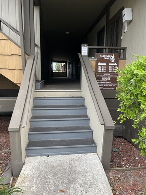 Exterior detail - First floor Mariners Cove, Myrtle Beach.  Walk to the beach (Myrtle Beach)