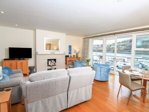 Cottage | Khu phòng khách