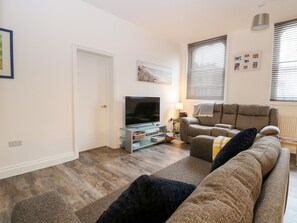 Cottage | Interior - Apartment 7 (Lowestoft)