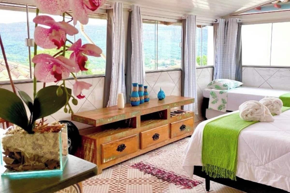 Quarto casal panorâmico | 1 quarto, roupas de cama antialérgicas, frigobar, Wi-Fi de cortesia