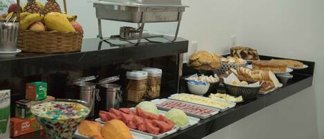 Desayuno continental incluido todos los días