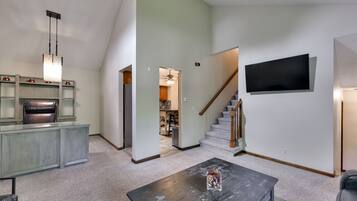 Smart-TV, Stereoanlage, Drucker