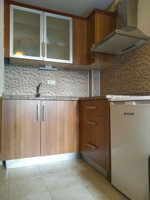 Mini réfrigérateur, plaque de cuisson