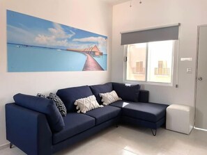 TV - Spacious Apt | Pool (Playa del Carmen)