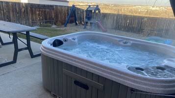 Bain à remous extérieur