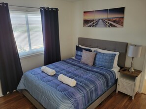 5 bedrooms, desk, iron/ironing board, free WiFi