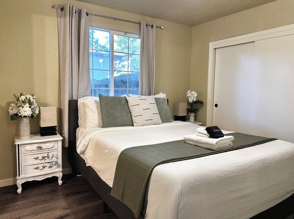 1 bedroom, iron/ironing board, free WiFi, bed sheets