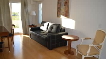 Down comforters, iron/ironing board, free WiFi, bed sheets