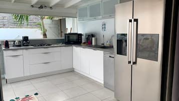 Comfort Villa, 2 Bedrooms | Private kitchen | Full-size fridge, microwave, oven, stovetop