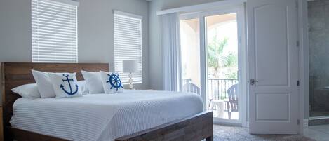 3 slaapkamers, een strijkplank/strijkijzer, reisbedje, internet