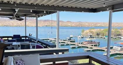Lakefront on Havasu Island 2 beds.