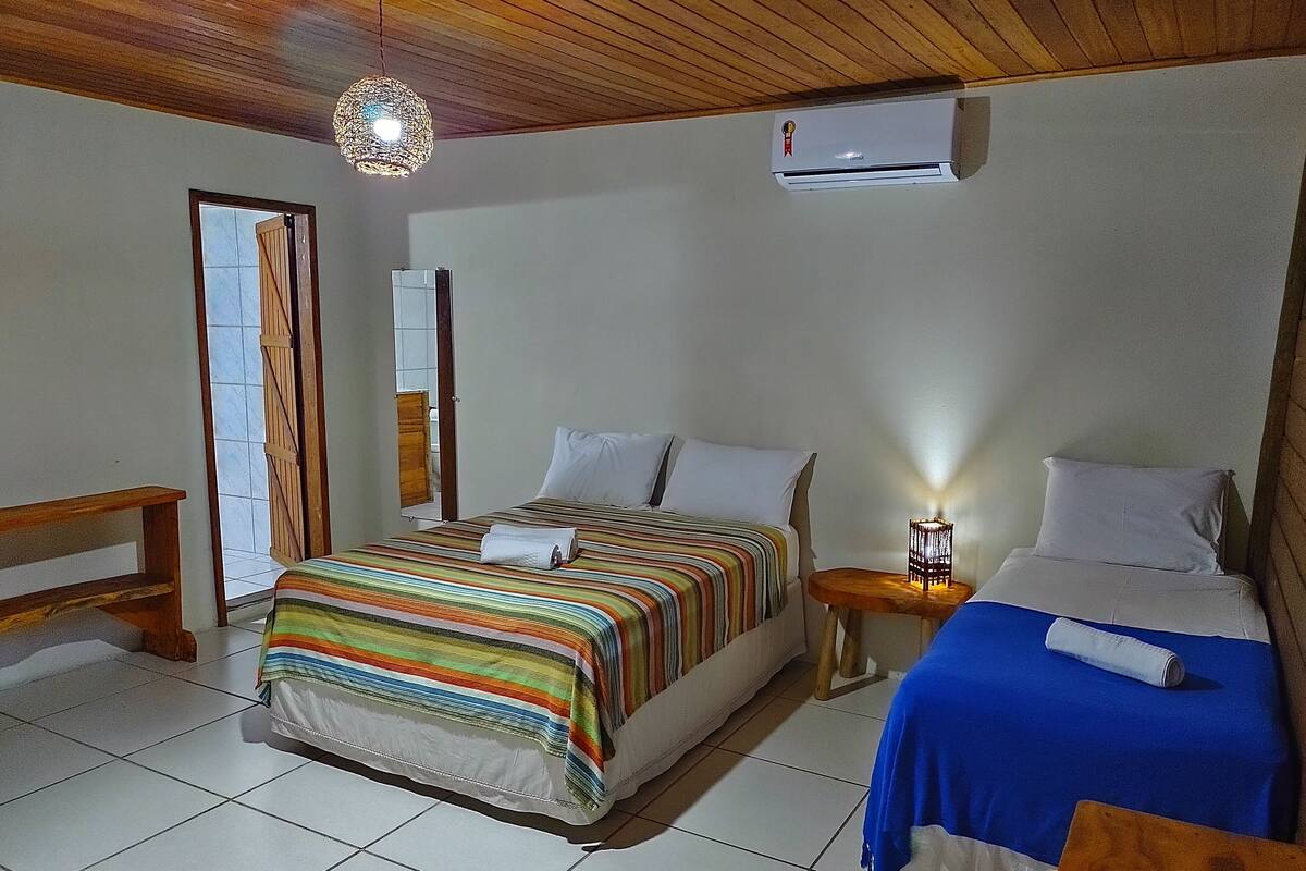 Family Room | Free WiFi, bed sheets