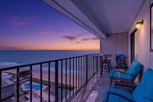 Appartamento, 2 camere da letto, balcone, vista oceano (Renaissance Tower 913) | Balcone