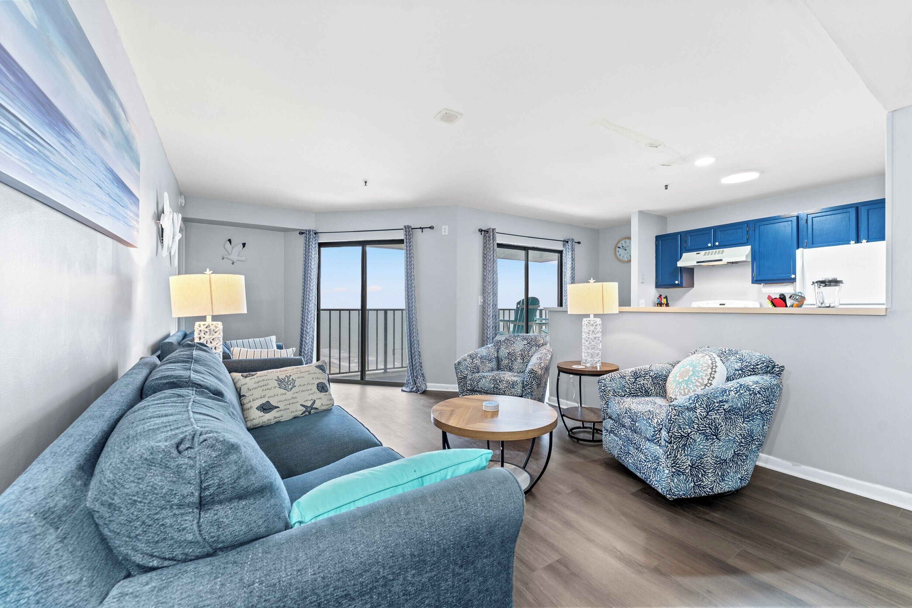 Condo, 2 Bedrooms, Pool Access, Renaissance 2117 | Living area