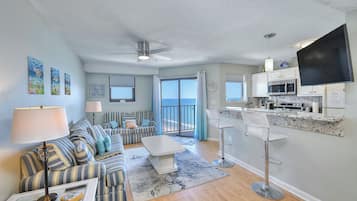 Appartement, 2 slaapkamers, balkon, uitzicht op zee (Renaissance Tower 913) | Woonruimte