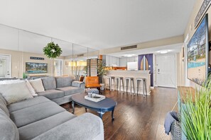 Condo, 1 Bedroom, Pool Access, Five Seasons 6203 | Living area - Myrtle Beach Resort by Elliott Realty (Myrtle Beach)