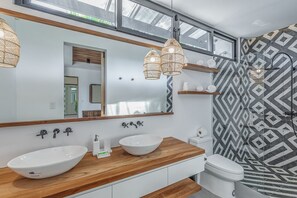 Bruser, håndklæder, Toiletpapir