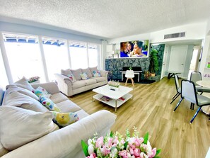 Smart TV - Long term rental by Strip & Downtown (Las Vegas)