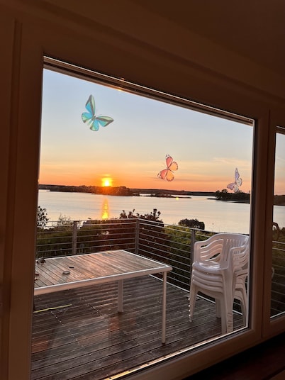 Bungalow by the lake