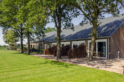 Group accommodation 32 pers, near Efteling and Beekse Bergen