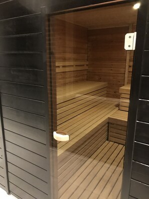 Sauna - Group accommodation 32 pers, near Efteling and Beekse Bergen (Haghorst)