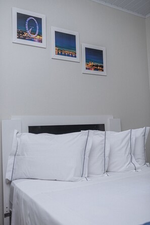 Traditional Double or Twin Room | Blackout drapes, free WiFi, bed sheets - Eco hotel (Navegantes)