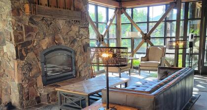 Cozy Slope Studio