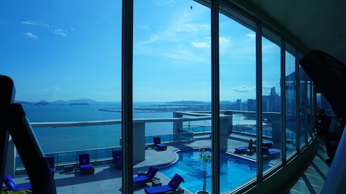 Best Apartment, Ocean Front, High floor, Best PTY Location