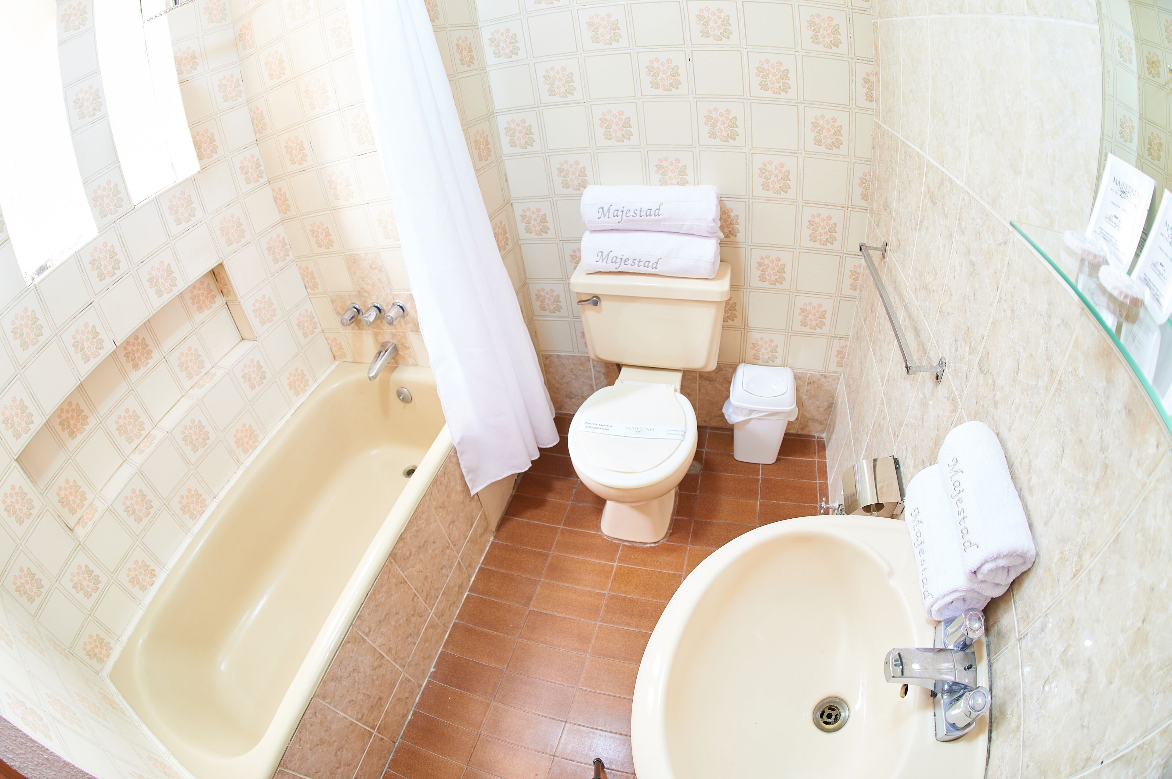 double room | bathroom | rainfall showerhead, towels