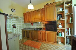 Fridge, microwave, oven, stovetop - Orange Dreams (Sant´Agnello)