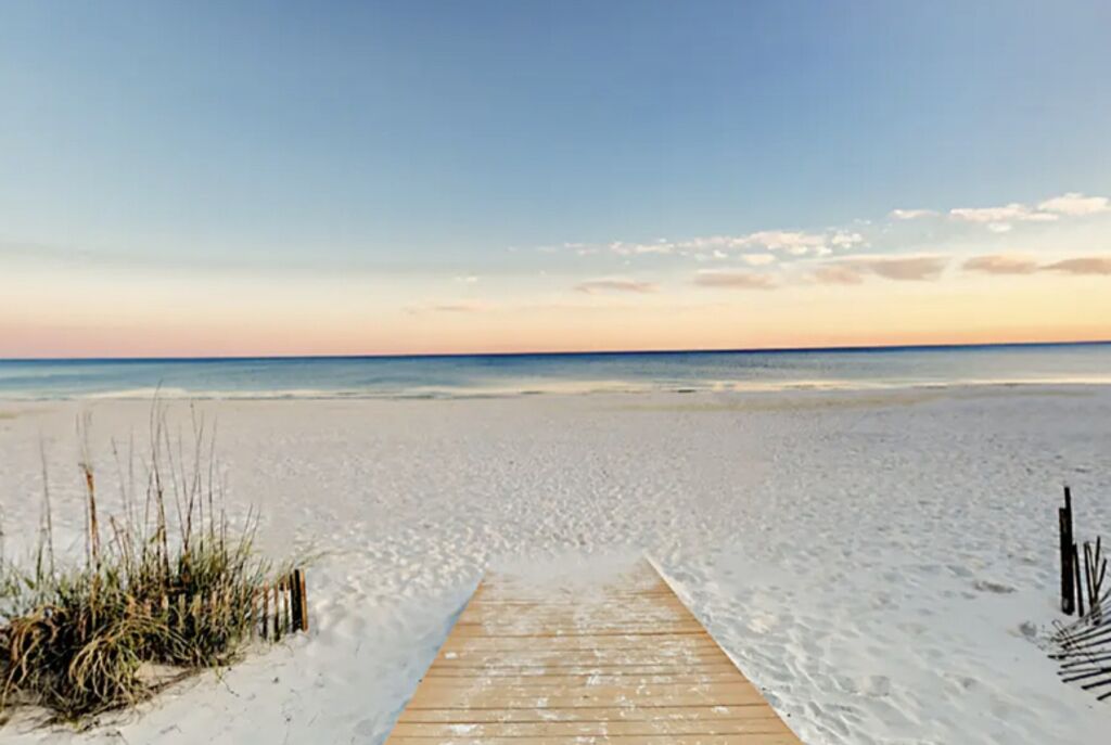 Am Strand, Liegestühle, Strandtücher