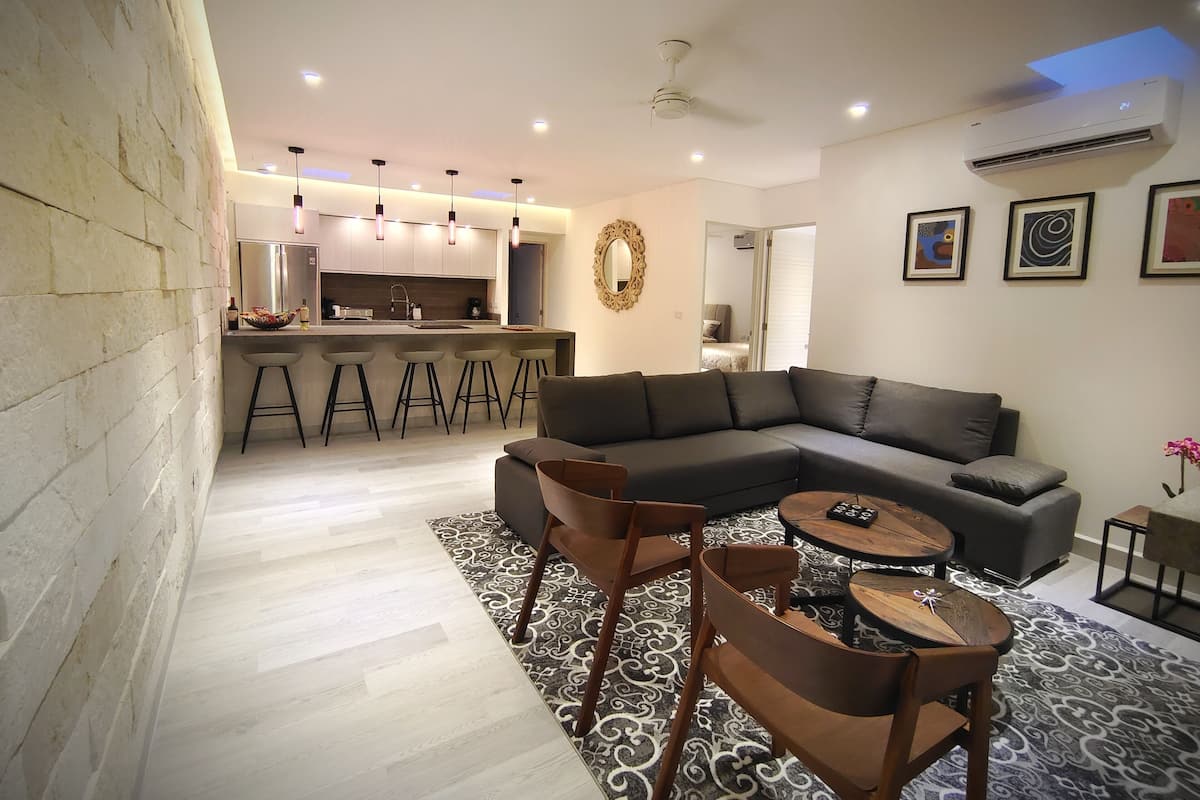 Appartamento | Area soggiorno | Smart TV 65 pollici con canali digitali, TV, Netflix