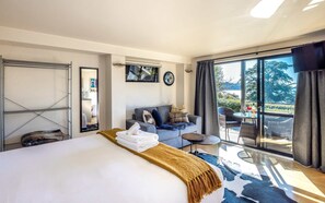 1 bedroom, iron/ironing board, WiFi