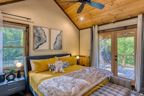 4 Schlafzimmer, Schreibtisch, Bügeleisen/Bügelbrett, Reisekinderbett