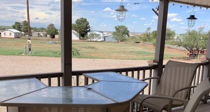Cozy Lake House - only 10 minutes from the water